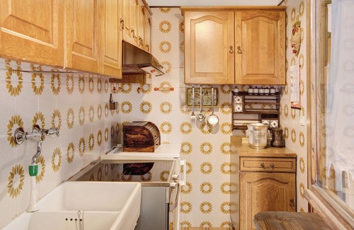 San Matteo Apartment | Holiday apartment 'Magnolia' in Piedmont, with shared pool, garden and sauna