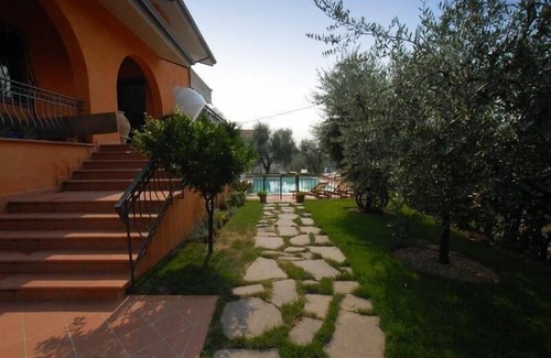 Massa Apartment | Holiday apartment Massa e Cozzile for 1 - 4 persons with 1 bedroom - Twin house