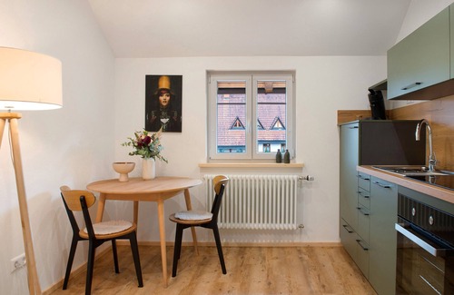 Donaueschingen Apartment | Holiday Apartment 'Sternenhimmel' with Shared Garden, Balcony and Wi-Fi