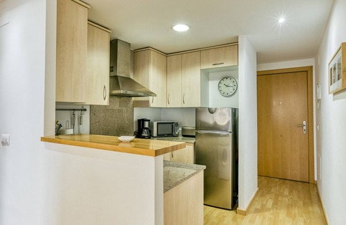 Santa Margarida Apartment | Holiday Apartment 'Aquamarina 103' with Shared Pool, Terrace & Wi-Fi