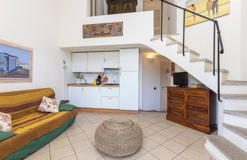 Palau Apartment | Holiday Apartment "Baia del Faro" with Balcony and Grill