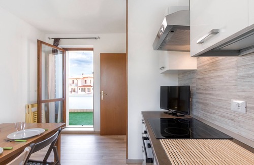 Lazise Apartment | Holiday Apartment "Bella Cora" With Garden and Private Rooftop Terrace
