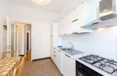 Arenzano Apartment | Holiday Apartment "Buonarroti - Arenzanohost" with Balcony & Wi-Fi