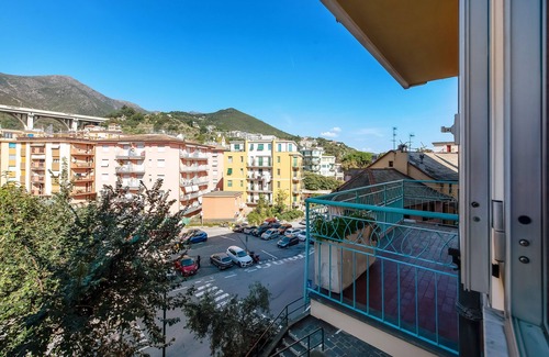 Arenzano Apartment | Holiday Apartment "Buonarroti - Arenzanohost" with Balcony & Wi-Fi