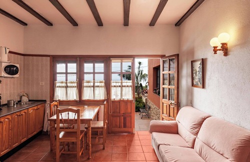 La Orotava Apartment | Holiday Apartment ‘Casa Victor - Apartment Sara’ with Sea View