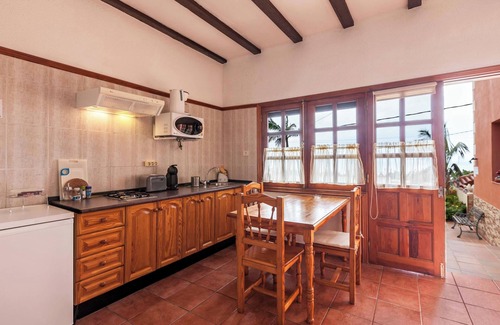 La Orotava Apartment | Holiday Apartment ‘Casa Victor - Apartment Sara’ with Sea View