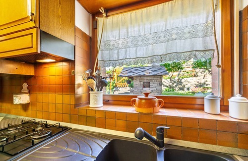 Aosta Apartment | Holiday Apartment "Casa Margherita" in Idyllic Location