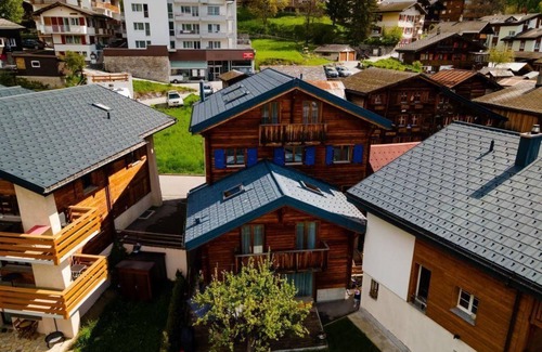 Leukerbad Ski Chalet | Holiday apartment Leukerbad (Ort) for 1 - 6 persons with 3 bedrooms - Chalet