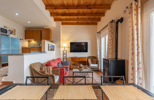 Pradollano Apartment | Holiday Apartment "Duplex Deluxe 23 B" near Slopes with Private Terrace & Wi-Fi