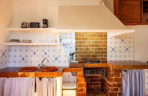Petra Apartment | Holiday Apartment "Es Mulí" with Mountain View, Shared Pool & Wi-Fi