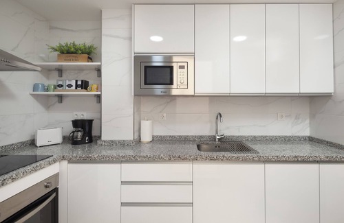 Torre del Mar Apartment | Holiday Apartment "Nuria Torre del Mar" with Balcony