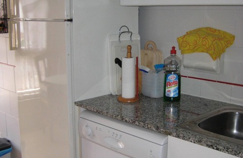 Torredembarra Apartment | Holiday apartment directly on the beach, family-friendly, well-maintained complex with pool