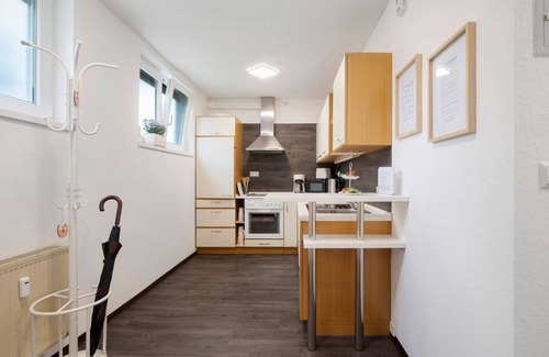 Laichingen Apartment | Holiday Apartment 'Ferienwohnung Steffi' with Private Terrace and Wi-Fi