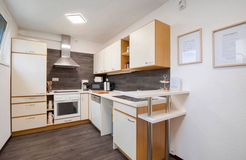 Laichingen Apartment | Holiday Apartment 'Ferienwohnung Steffi' with Private Terrace and Wi-Fi
