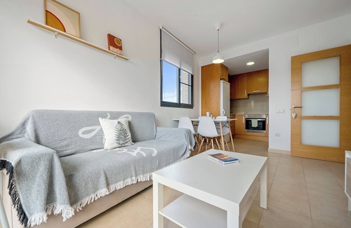 Deltebre Apartment | Holiday Apartment "Ferran" with Private Terrace, Balcony & Wi-Fi