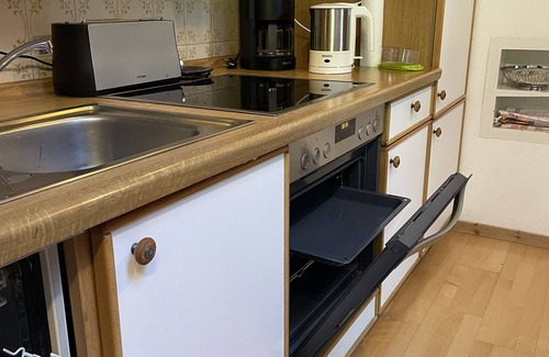 Mittelberg Apartment | Holiday Apartment Fewo 1 am Auweg with Mountain View, Shared Garden & Wi-Fi