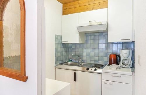 Leutasch Apartment | Holiday Apartment "Haus Am Lärchenhang" with Mountain View, Balcony & Wi-Fi