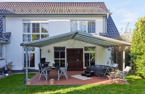 Herford Apartment | Holiday apartment Herford for 1 - 2 persons with 1 bedroom - Holiday apartment in one or multi-famil