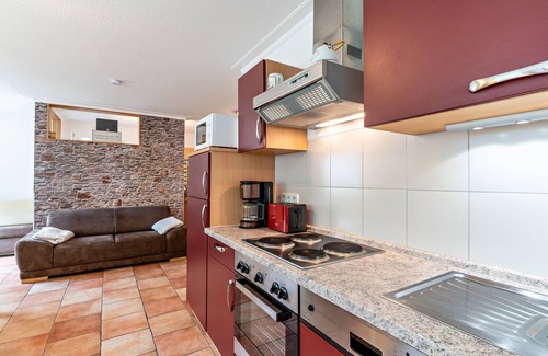 Fautenbach Apartment | Holiday Apartment 'Im Oberdorf' with Terrace, Shared Garden & Wi-Fi