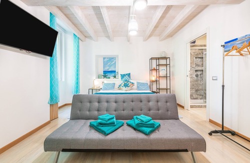 Carloforte Apartment | Holiday Apartment "La Perla" with A/C & Wi-Fi
