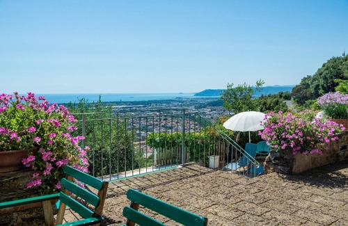 Massa Apartment | Holiday apartment Massa for 1 - 4 persons with 1 bedroom - Holiday apartment