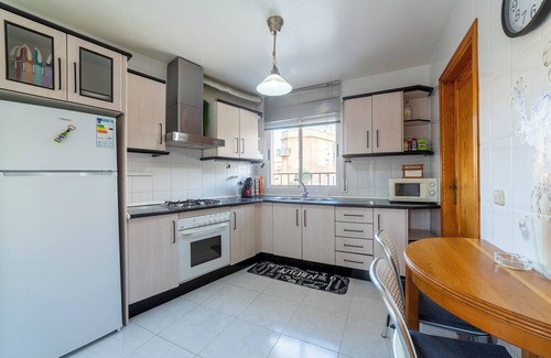 Macael Apartment | Holiday Apartment "Mccoy Avenida 3" with 2 Balconies and Shared Terrace