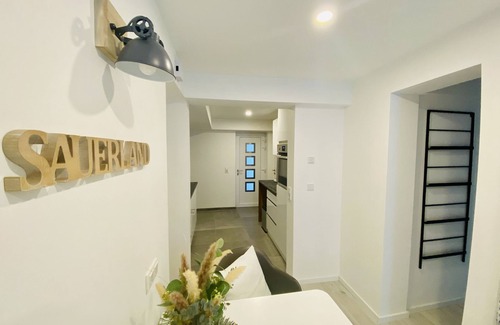 Plettenberg Apartment | Holiday Apartment 'Nele' with Mountain View, Private Terrace and Wi-Fi