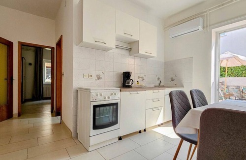 Novigrad Apartment | Holiday apartment Novigrad for 1 - 4 persons with 2 bedrooms - Holiday apartment