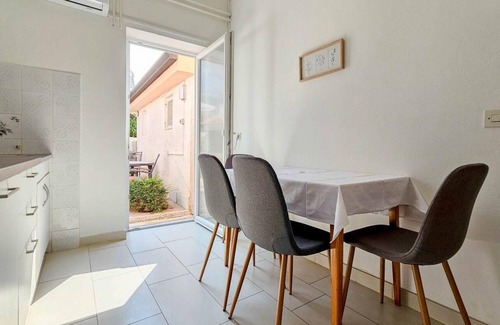 Novigrad Apartment | Holiday apartment Novigrad for 1 - 4 persons with 2 bedrooms - Holiday apartment