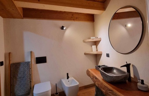 Moyes Apartment | Holiday Apartment "Panoramico" with Mountain View, Private Terrace & Wi-Fi