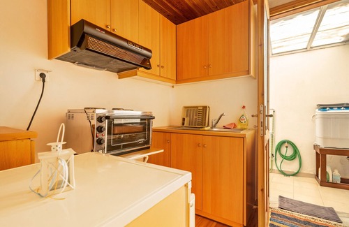 Chortata Apartment | Holiday Apartment "Platanos" with Sea View, Private Terrace & Balcony