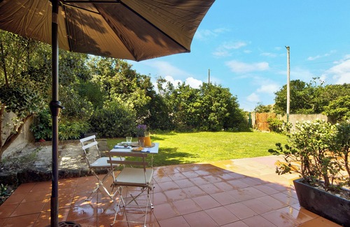 Praia Da Granja Ski Chalet | Holiday Apartment 'Praia Da Granja - Seaside Beach' with Sea View, Garden & Wi-Fi