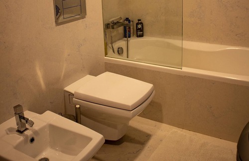 Ponte de Lima Apartment | Holiday Apartment "S Roque House" with Pool, Wi-Fi, Terrace & Garden