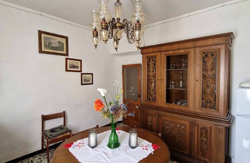 Fratte Rosa Apartment | Holiday apartment with fireplace