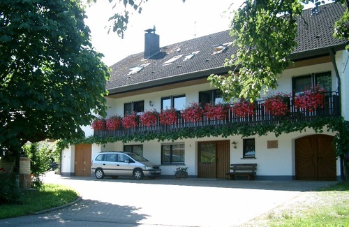 Durbach Apartment | Holiday Apartment "Winzerhof Wörner" with Mountain View, Shared Garden & Wi-Fi