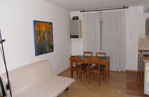 Corno Apartment | Holiday apartment with air conditioning, internet, balcony and rooftop pool