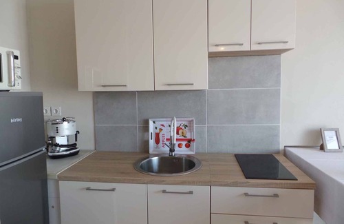 Karlobag Apartment | Holiday apartment with terrace near the sea