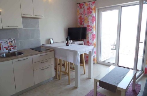 Karlobag Apartment | Holiday apartment with terrace near the sea