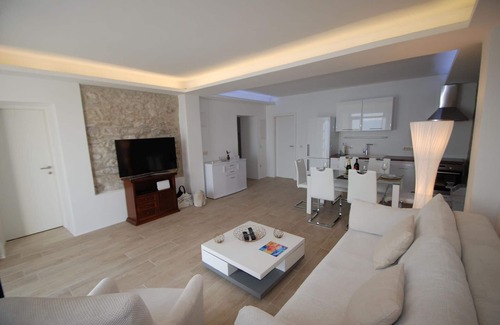 Gradac Apartment | Holiday apartment Zaostrog for 1 - 5 persons with 3 bedrooms - Twin house