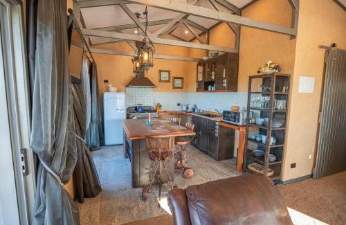 Richmond Downs House | Holiday Bliss - Kiwi Suite