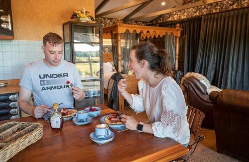 Richmond Downs House | Holiday Bliss - Kiwi Suite