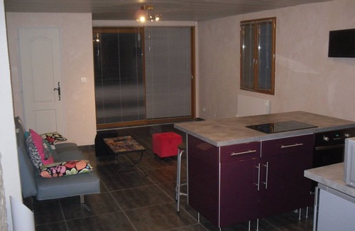 Ensues-la-Redonne House | holiday ENSUES LA REDONNE T2 (50m2) -close Provence creek