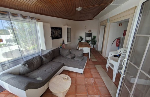 Vale Furado Apartment | HOLIDAY FLAT IN PATAIAS WITH TERRACE, POOL & DIRECT BEACH ACCESS
