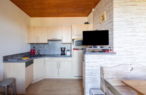 Saint-Gervais-les-Bains Apartment | Holiday Studio "Gai Soleil" with Mountain View