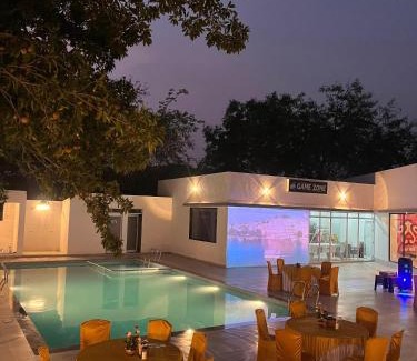 Parbhani Resort | Holiday Fun Park and Resort
