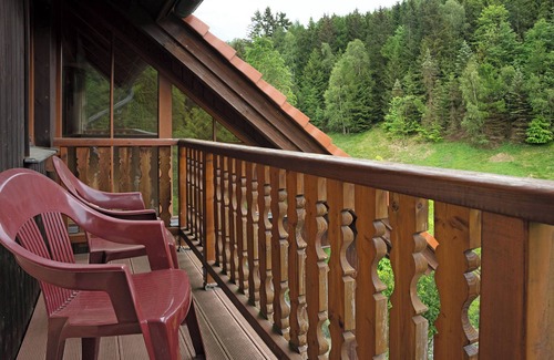 Luckendorf House | Holiday Home 'Ferienhaus 'zum Zaunkönig' with Private Terrace, Private Garden and Wi-Fi