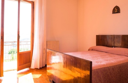 Monte San Pietrangeli House | Holiday house Monte San Pietrangeli for 1 - 10 persons with 5 bedrooms - Holiday house