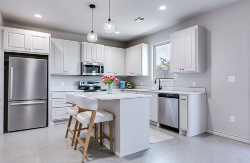 San Angelo House | Holiday Haven - 3 BR/2 BA - New!