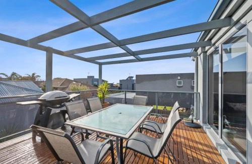 Torquay House | Holiday Haven - Coastal Comfort in Old Torquay