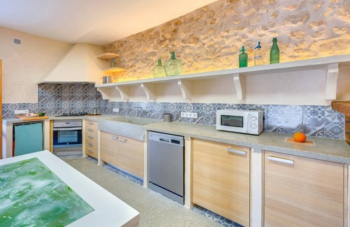 Vilafranca de Bonany House | Holiday house Vilafranca de Bonany for 1 - 12 persons with 6 bedrooms - Holiday home